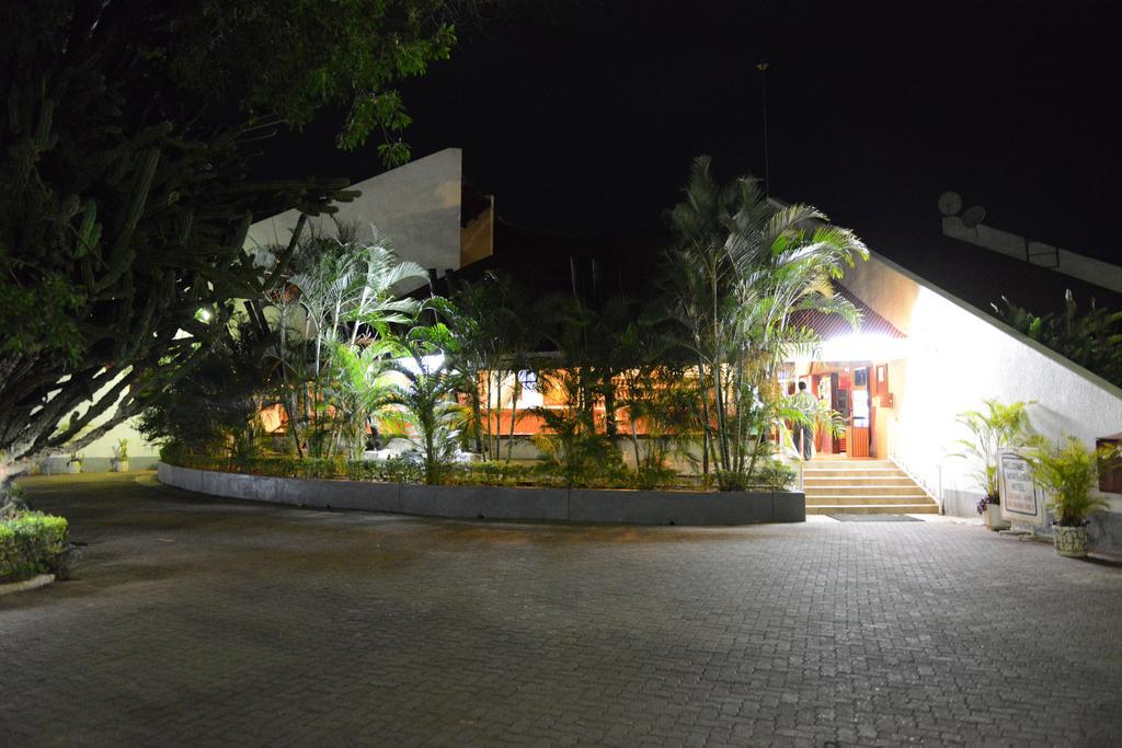 Morogoro Hotel ภายนอก รูปภาพ