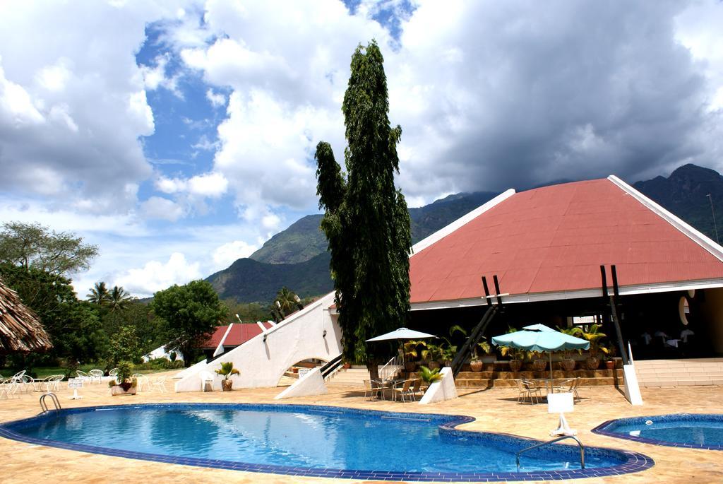 Morogoro Hotel ภายนอก รูปภาพ