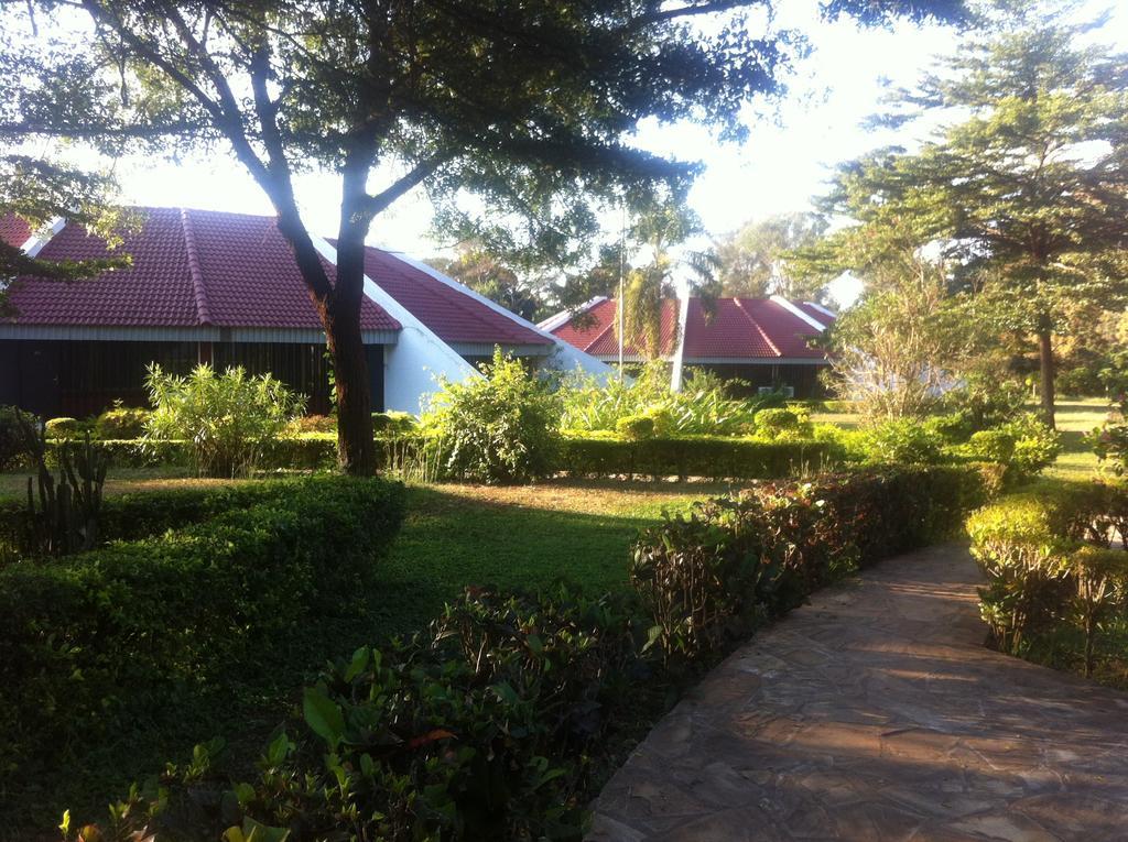 Morogoro Hotel ภายนอก รูปภาพ