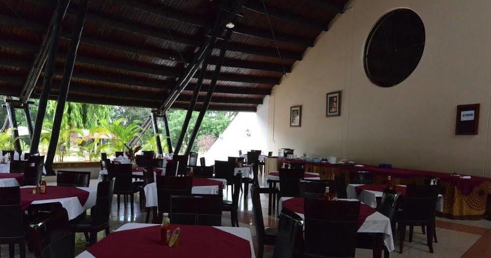 Morogoro Hotel ภายนอก รูปภาพ